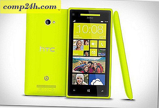 Sådan indsættes SIM-kort i HTC Windows Phone 8X